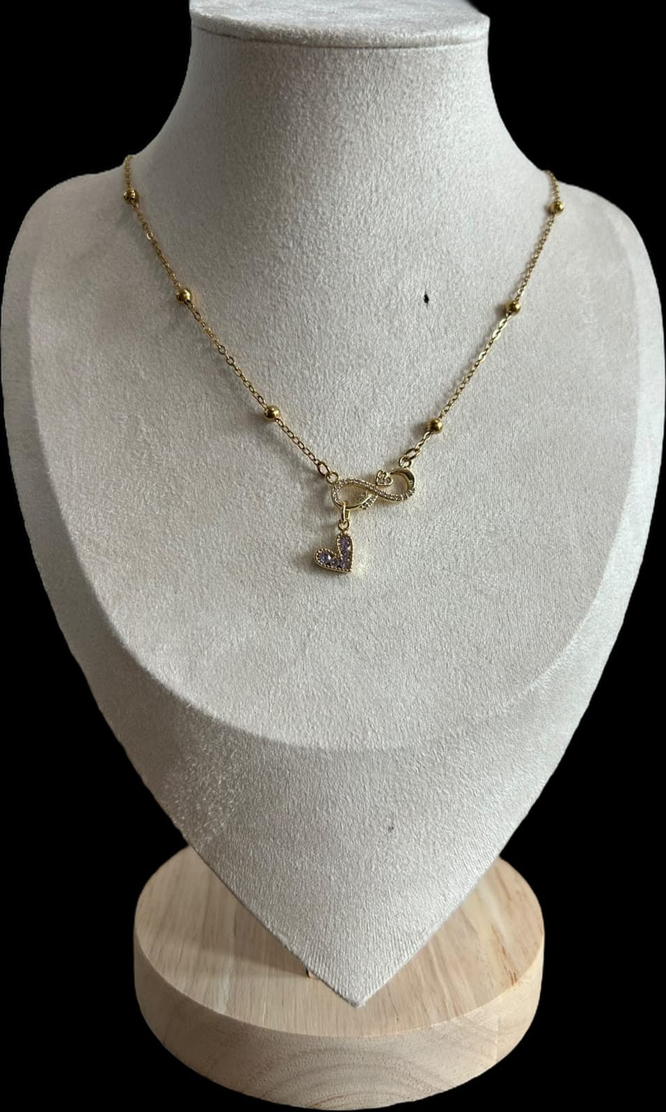 Collar infinito con corazón, lila.oro