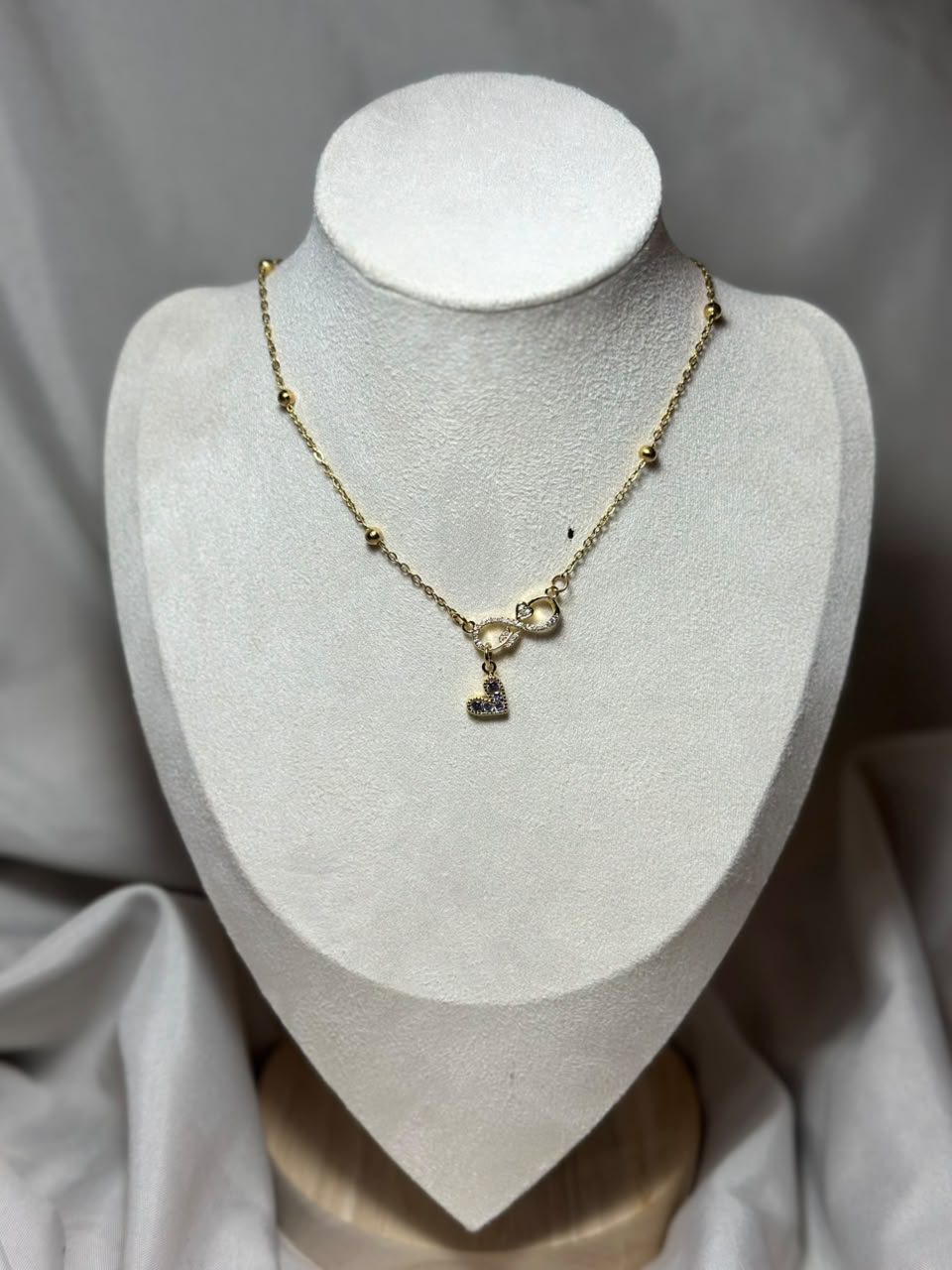 Collar infinito con corazón, rosa.oro