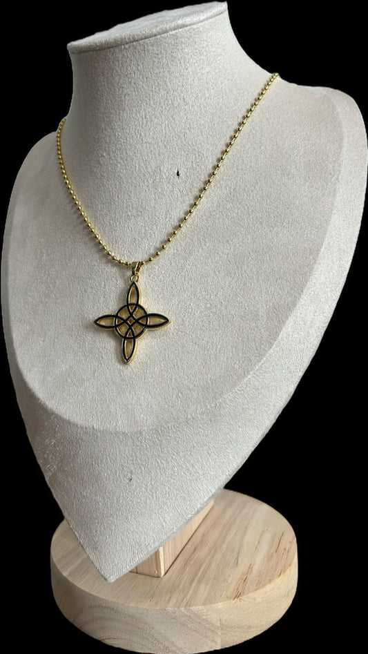 Collar nudo de bruja, oro con negro.oro