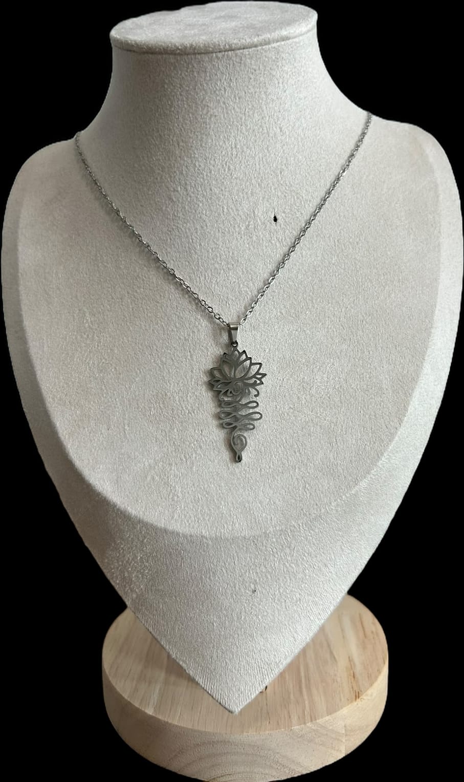 Collar largo flor de loto.plata