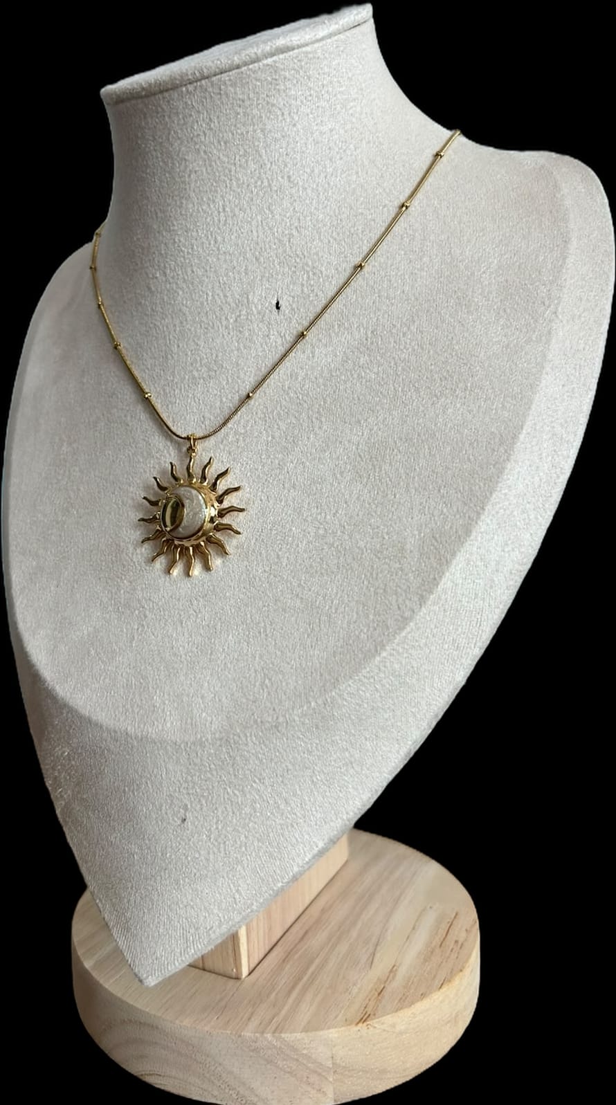 Collar sol y luna.oro