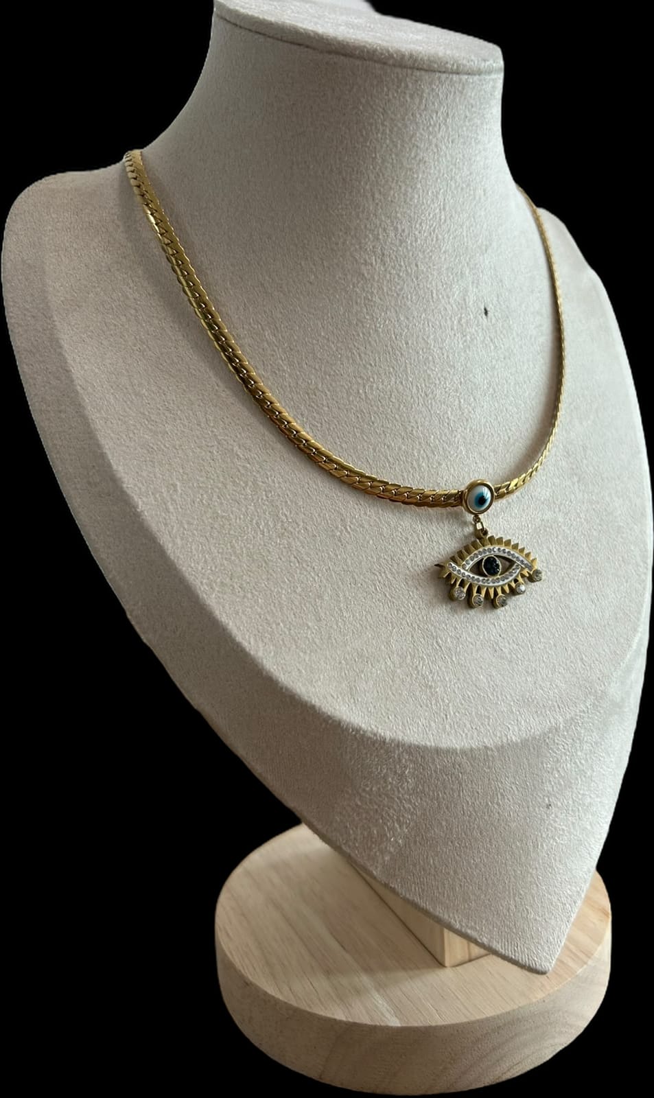 Gargantilla ojo turco.oro