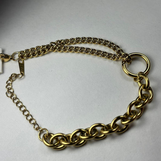 Pulsera gruesa con círculo en medio.oro
