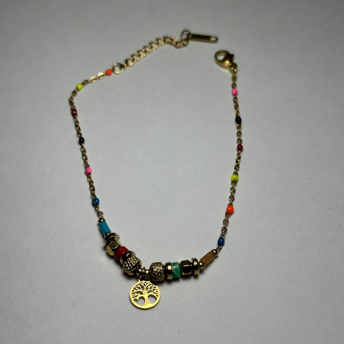 Pulsera tibetana con árbol de la vida colgante.oro